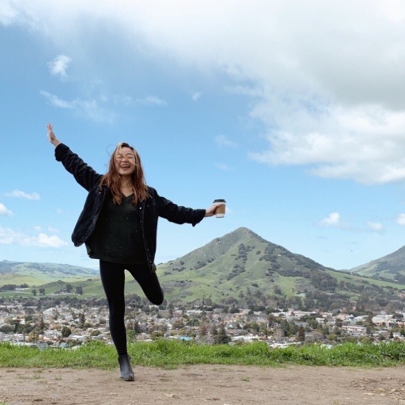 Meet your Posher, Clarisa - Picture 2 of 3